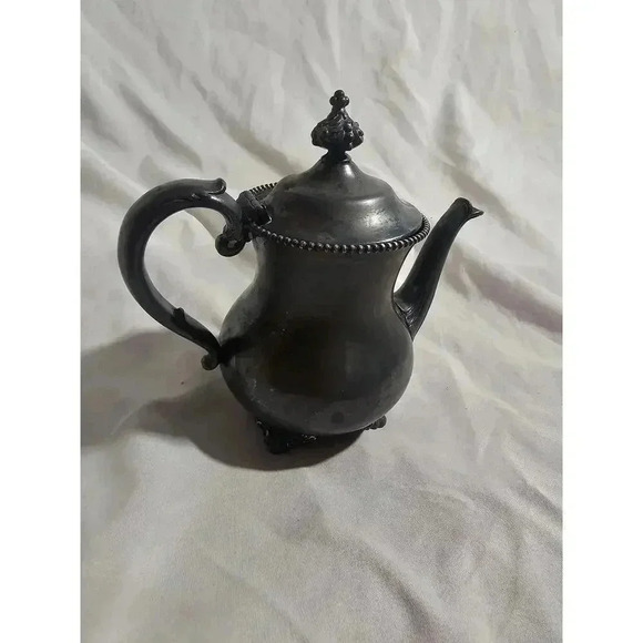 Antique Wallace Bros Quadruple plate teapot - Picture 3 of 5